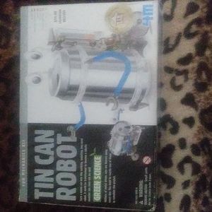 Tin can robot kit NIB never opened